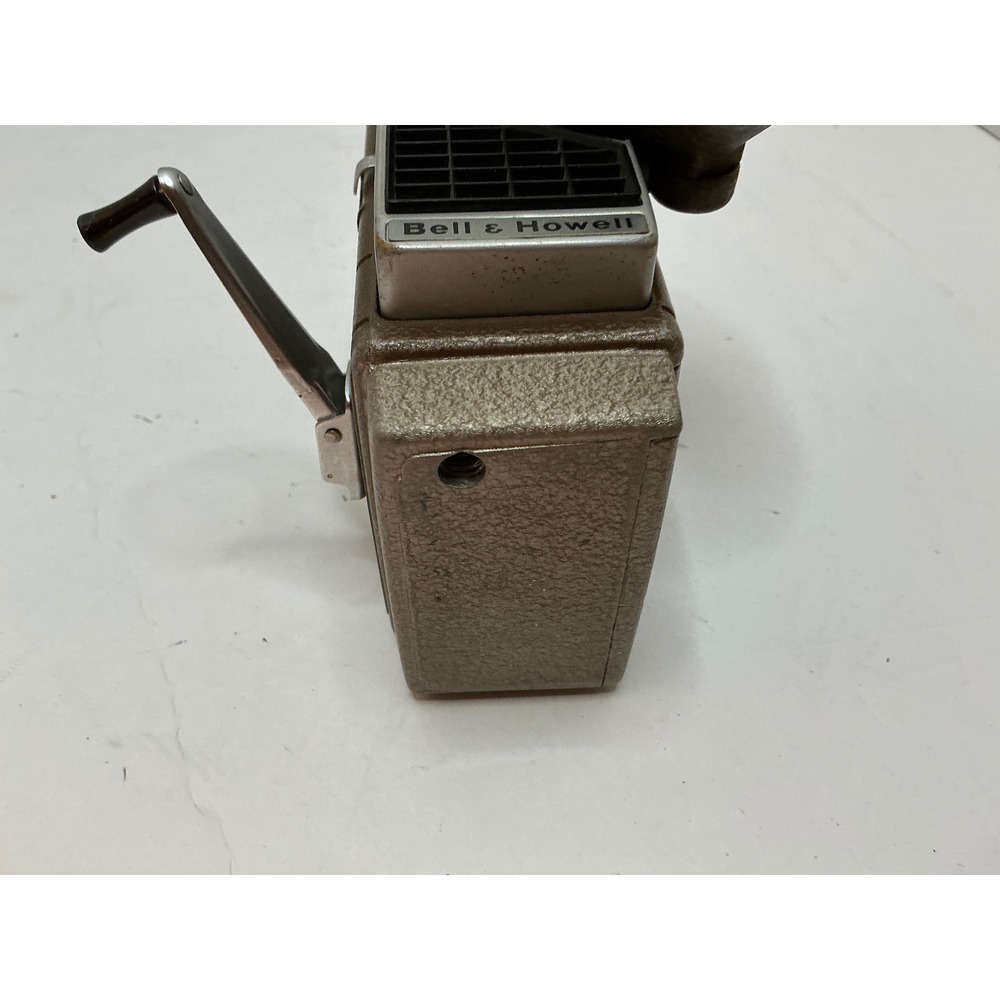 Bell & Howell Vintage 8mm Movie Camera Wind Up Crank Brown Metal Film Prop AS IS - Picture 5 of 14